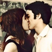 KISSͷǰĸ飬Ұĸ_www.qqming.com