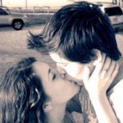 KISSͷǰĸ飬Ұĸ_www.qqming.com